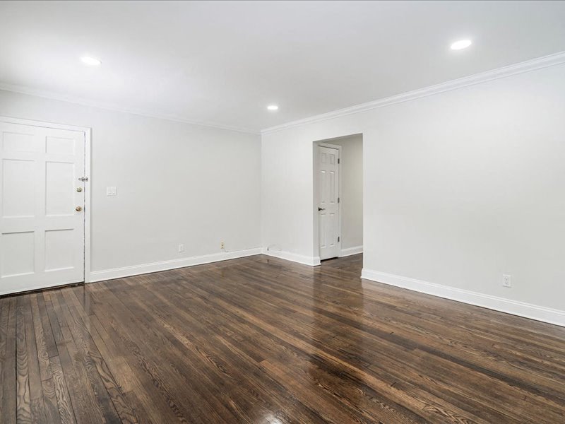 Gallery Photo 13
